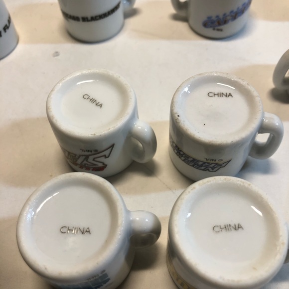NHL Hockey Team Logo Mini Mugs Lot of 15 Bruins Oilers Kings Canucks Sharks - Picture 11 of 13
